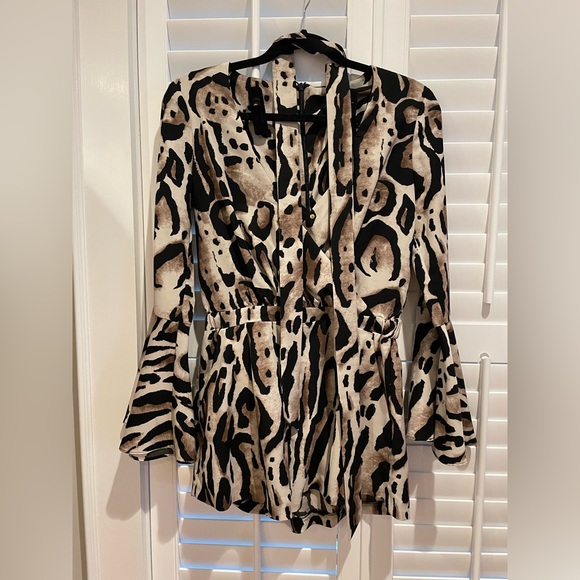 River Island leopard print wrap romper Size Small excellent condition - Picture 2 of 3